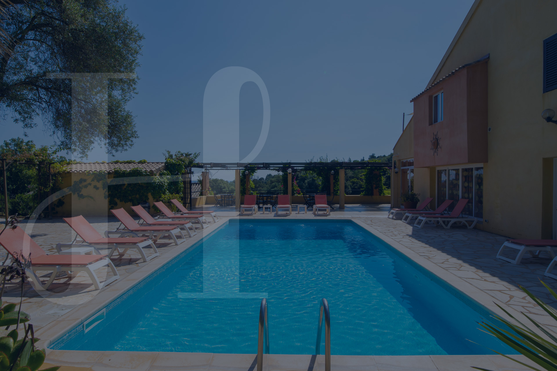 Location piscine Corse
